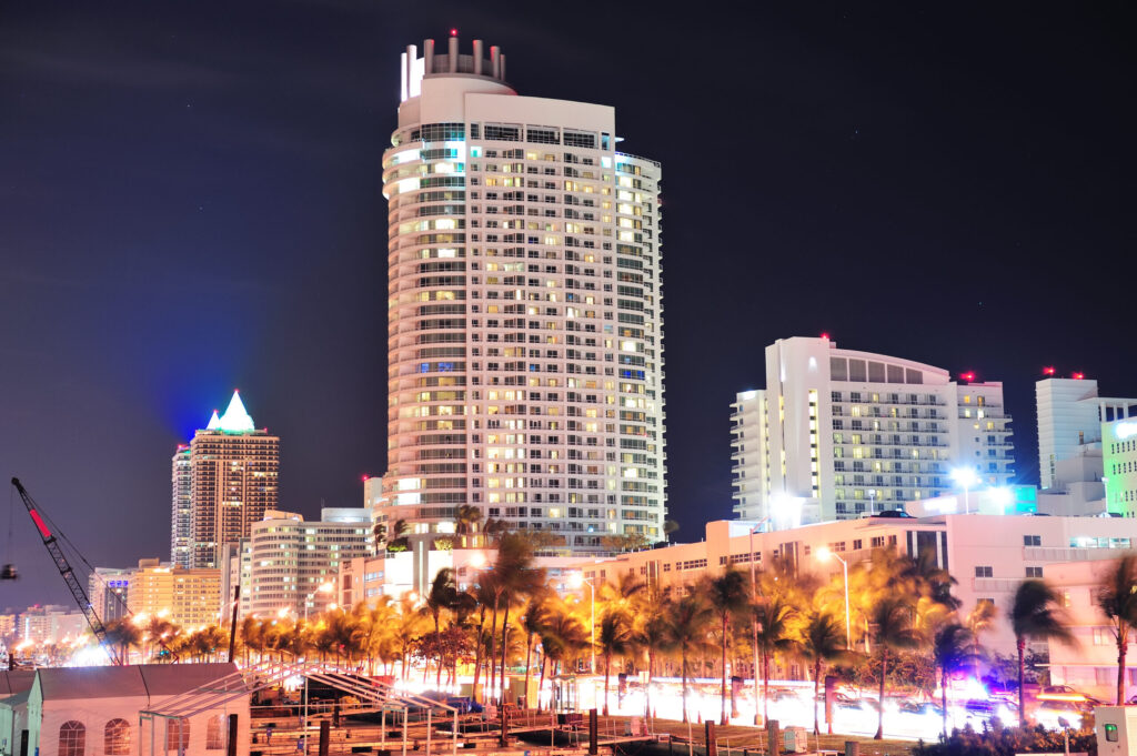 Caesars-Palace-Forum-Tower-Duplex-The-Hangover-Suite-Best-Las-Vegas-Suites-for-Groups